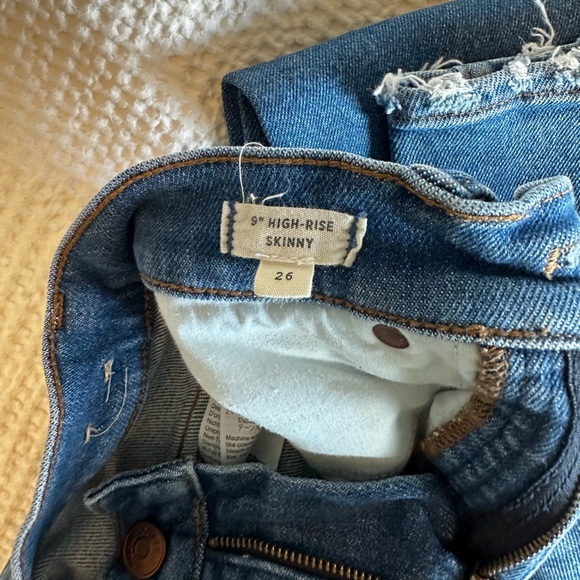 Madewell 9” High Rise Skinny Jeans - Picture 4 of 7